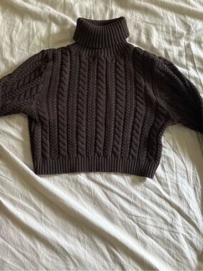 Cable-Knit Turtleneck Crop Sweater - Brown